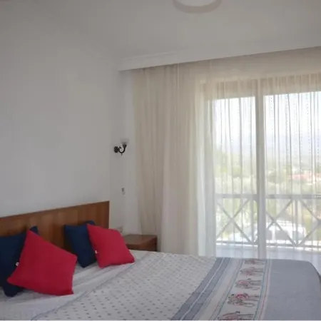 Vilă Sleeps 6, Private Pool.close To Town. Seydiler