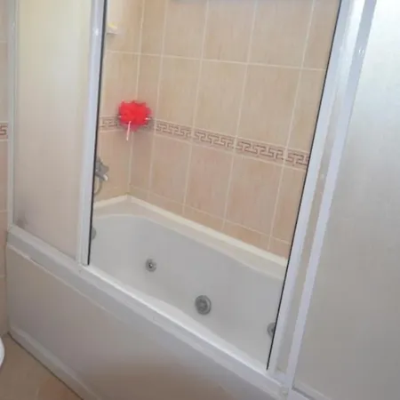 Vilă Sleeps 6, Private Pool.close To Town. Seydiler
