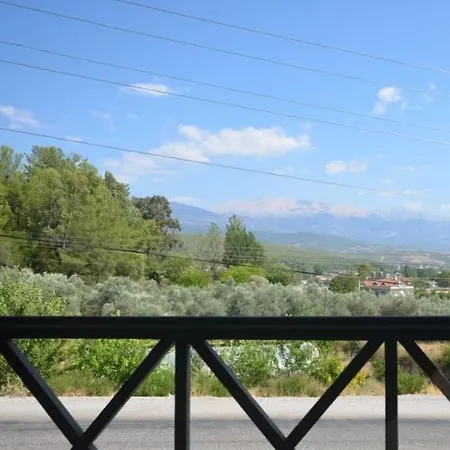 Sleeps 6, Private Pool.close To Town. Vilă *