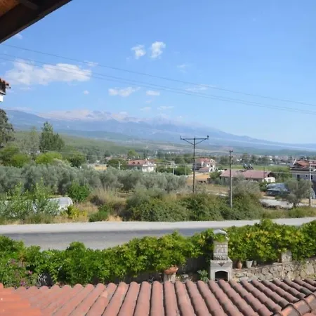Sleeps 6, Private Pool.close To Town. Seydiler